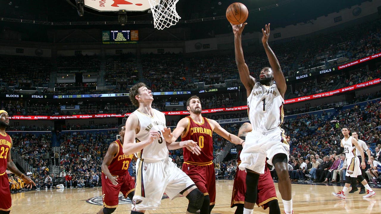 James returns, but Pelicans beat Cavaliers 119-114